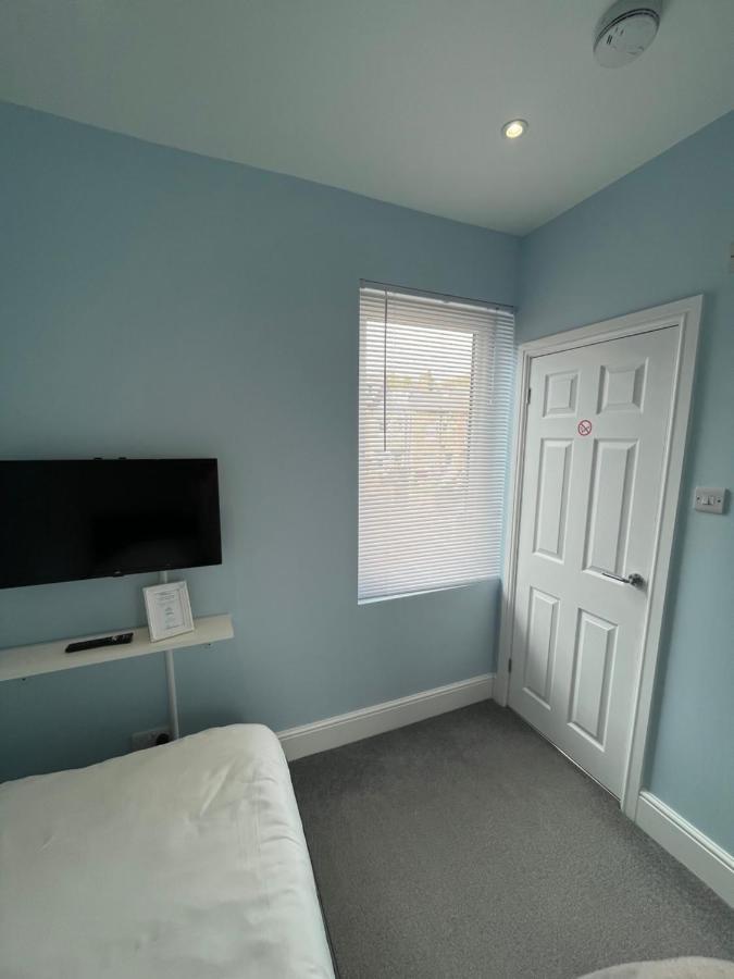 Private & Modern En-Suite Rooms Town Centre Self Check-In Барнзли Екстериор снимка