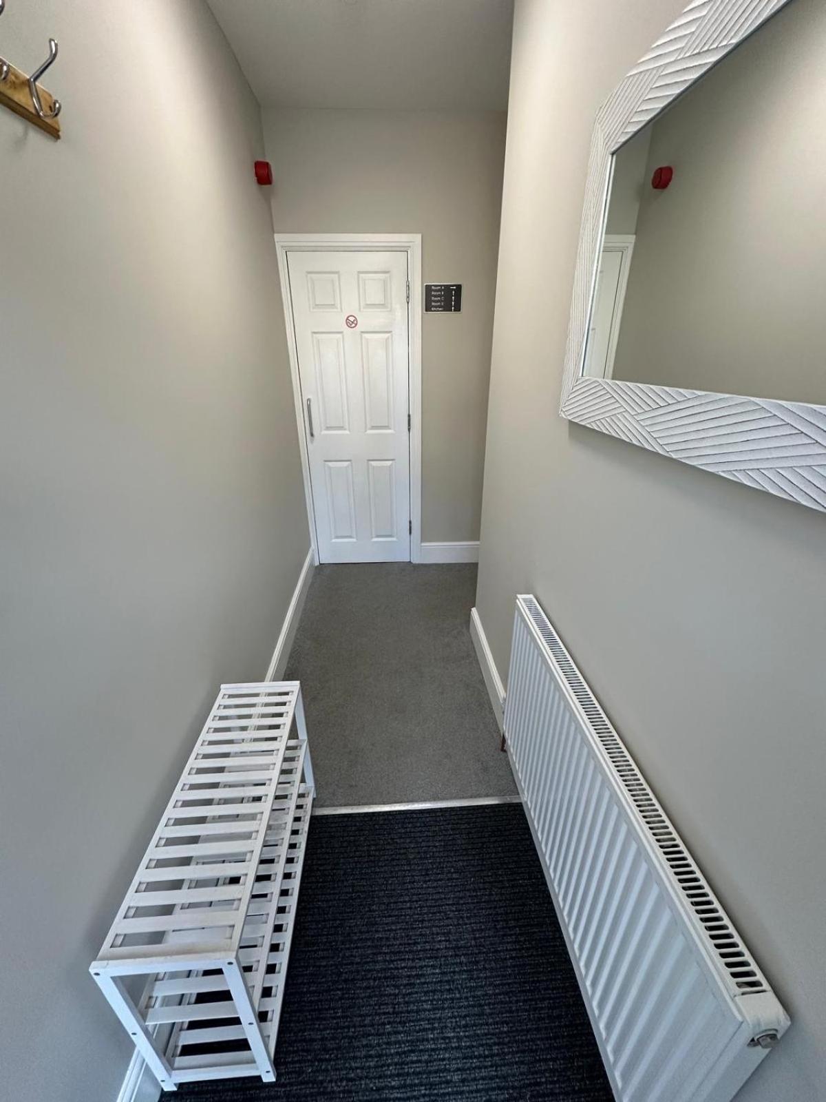 Private & Modern En-Suite Rooms Town Centre Self Check-In Барнзли Екстериор снимка