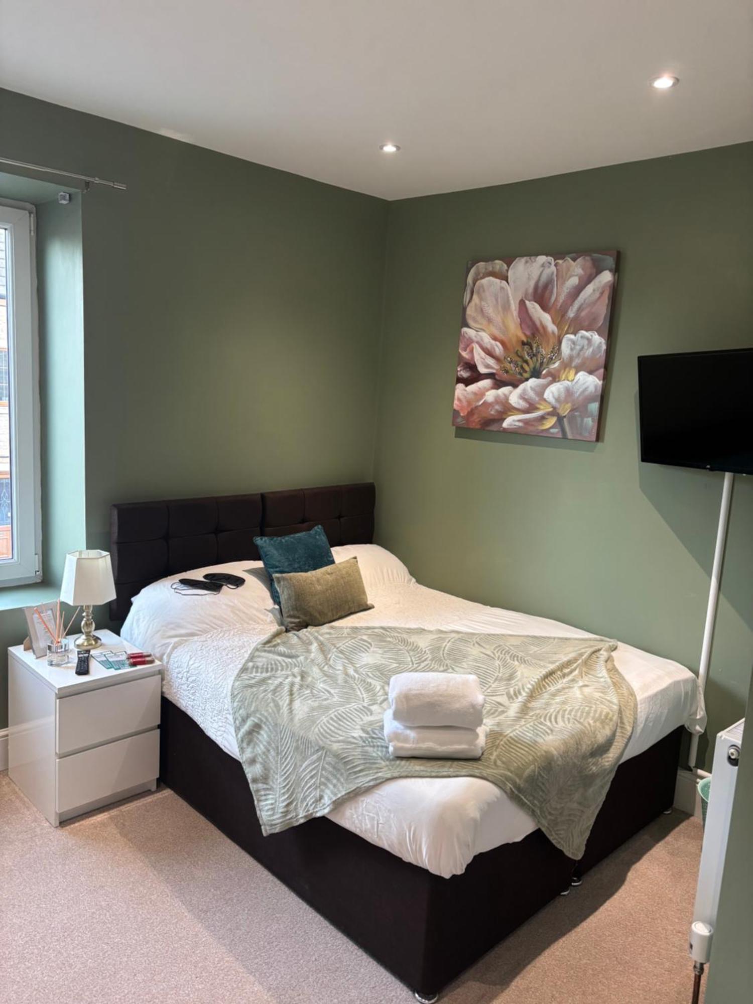 Private & Modern En-Suite Rooms Town Centre Self Check-In Барнзли Екстериор снимка
